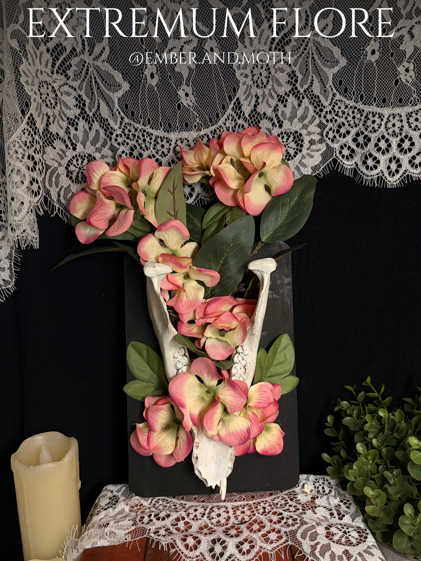 Extemum Flore Wallhanger